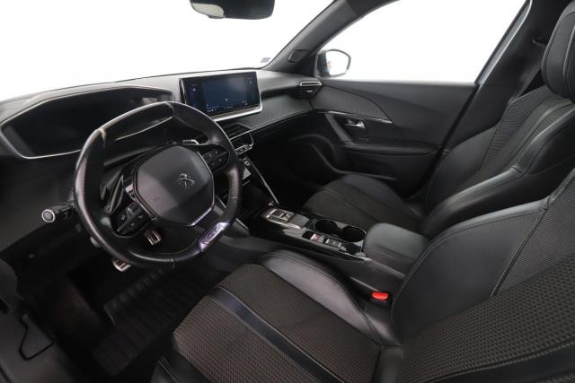Peugeot 2008 image 9