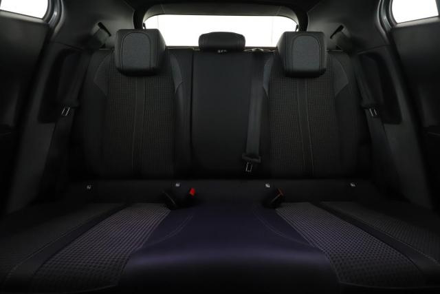 Peugeot 2008 image 7