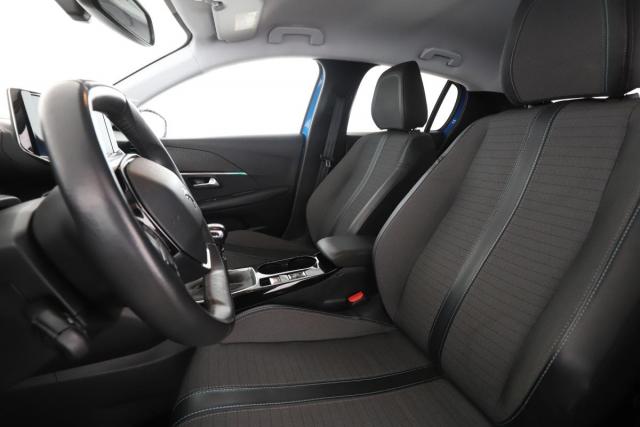Peugeot 208 image 8