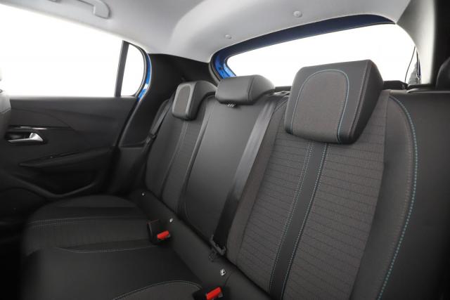 Peugeot 208 image 9