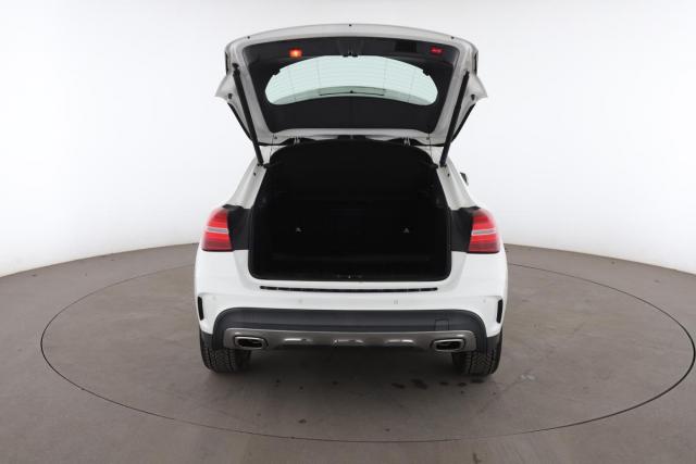 Mercedes Benz Gla image 5