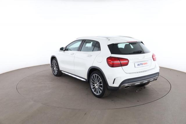 Mercedes Benz Gla image 8