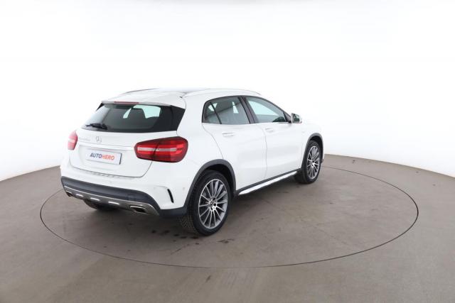 Mercedes Benz Gla image 3