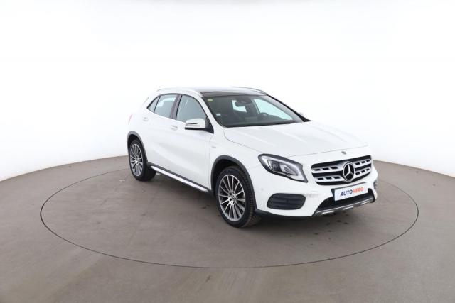 Mercedes Benz Gla image 9