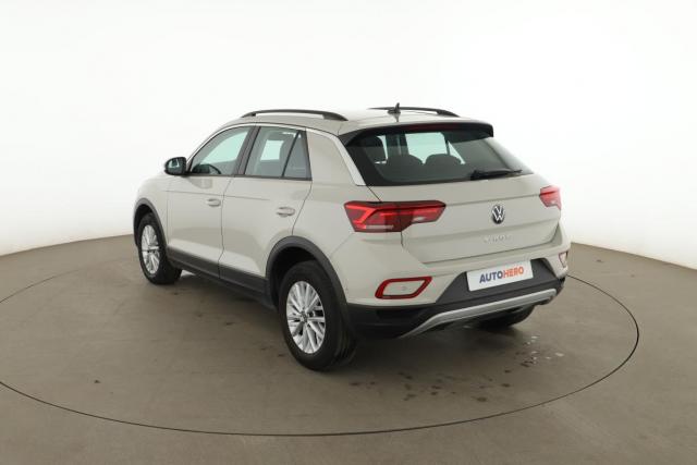 Volkswagen T-Roc image 2