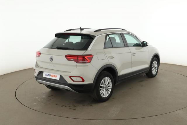 Volkswagen T-Roc image 5