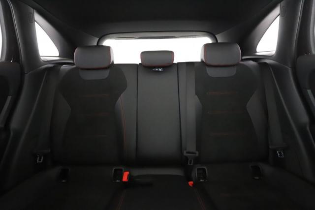 Mercedes Benz Gla image 4