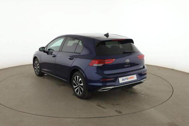 Volkswagen Golf image 9