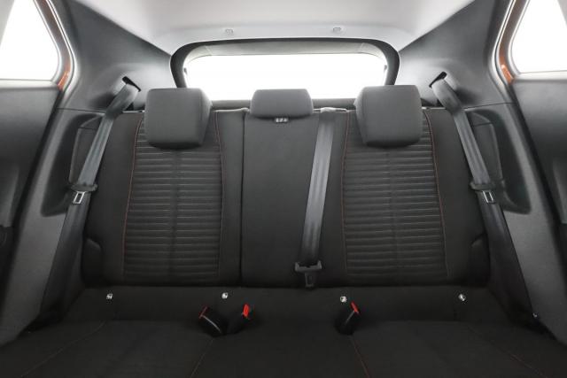 Peugeot 2008 image 6