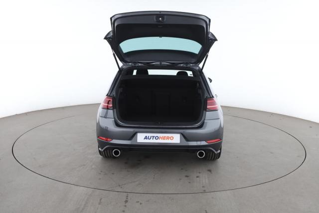 Volkswagen Golf image 8
