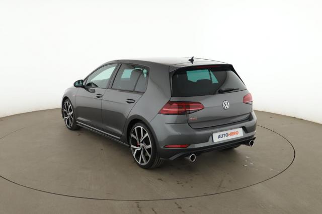 Volkswagen Golf image 6