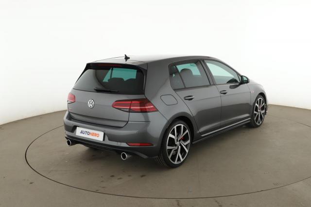 Volkswagen Golf image 1