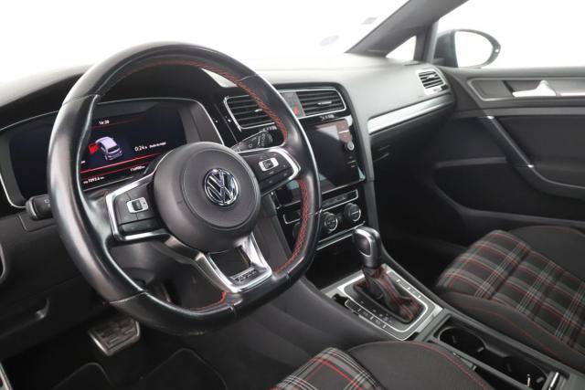 Volkswagen Golf image 7