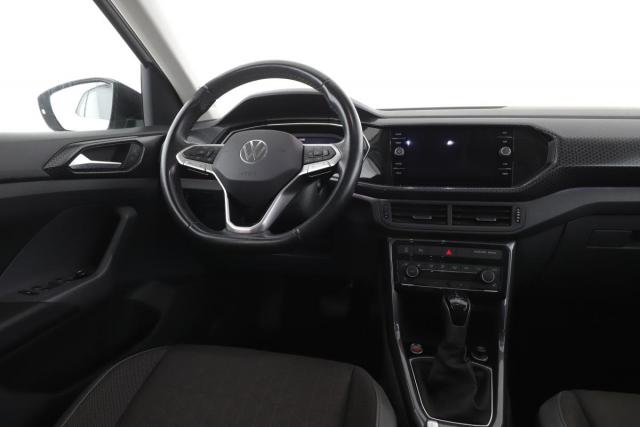 Volkswagen T-Cross image 3