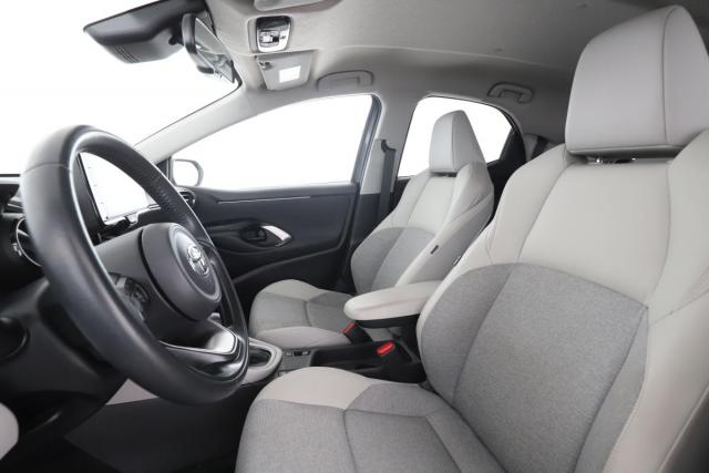 Toyota Yaris image 9