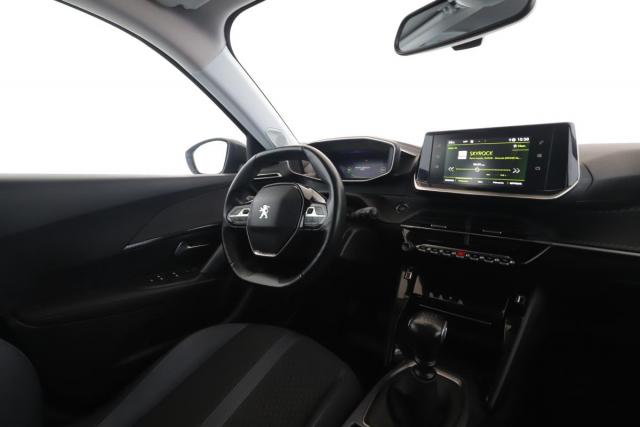 Peugeot 2008 image 8