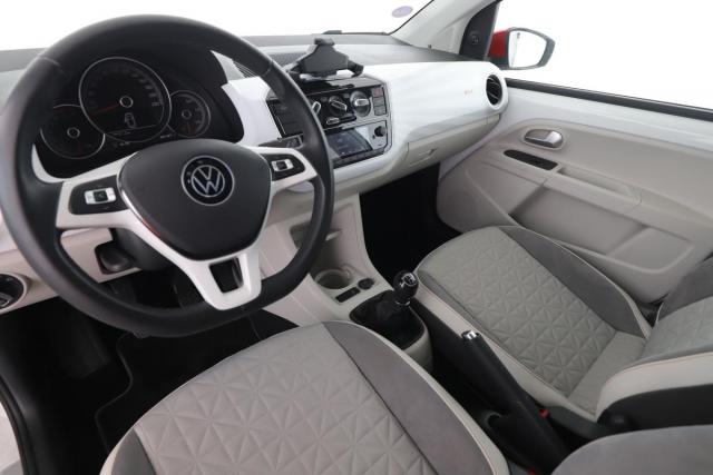 Volkswagen Up! image 7