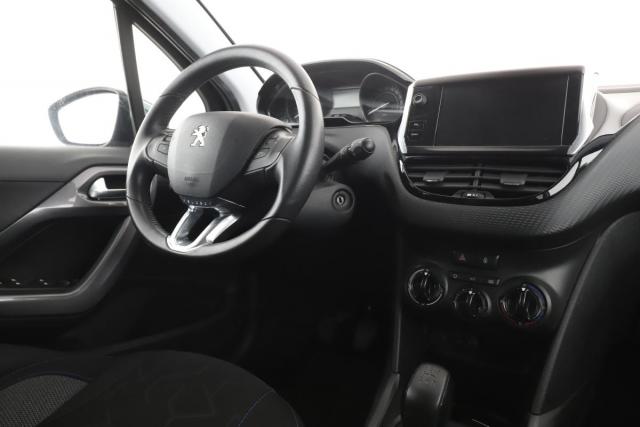 Peugeot 2008 image 5