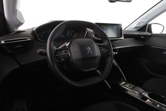 Peugeot 208 image 4