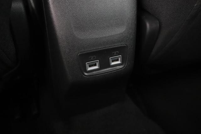 Peugeot 208 image 6