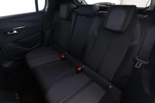 Peugeot 208 image 4