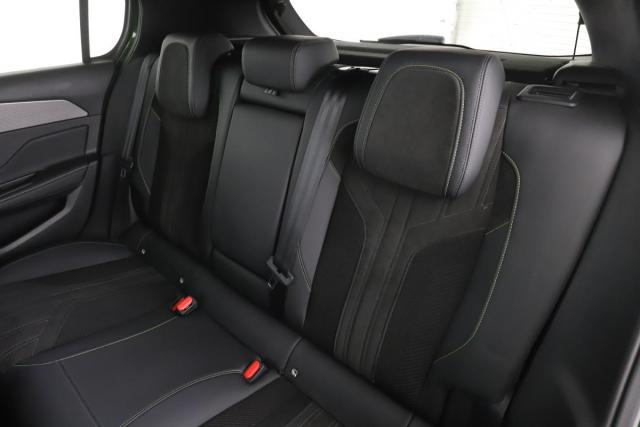 Peugeot 308 image 2