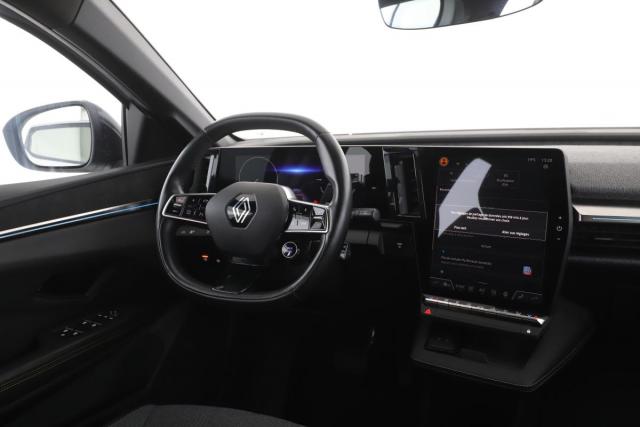 Renault Mégane E-Tech image 2