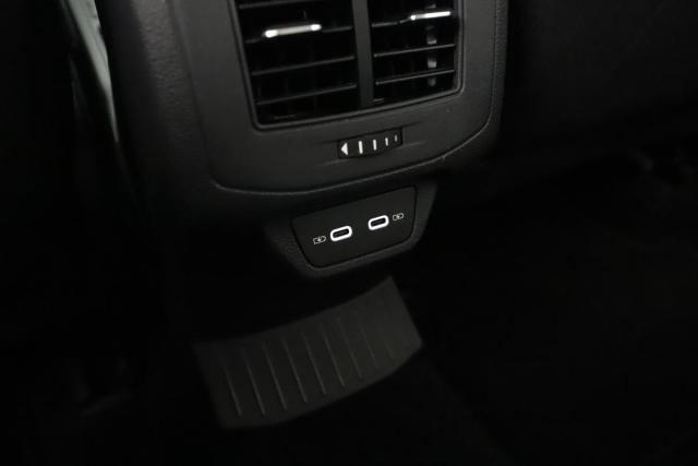Volkswagen T-Roc image 4