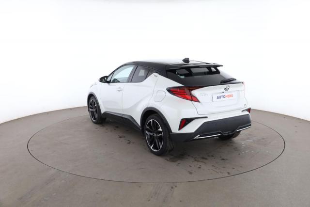 Toyota C-Hr image 6