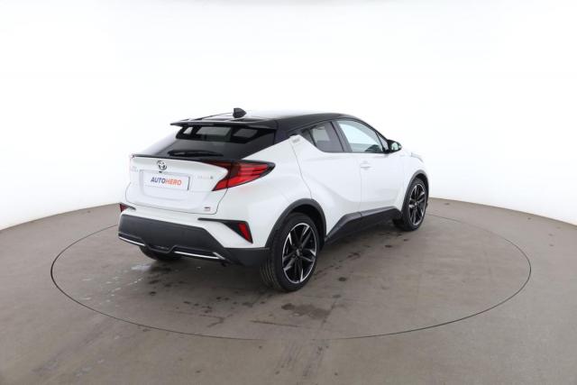 Toyota C-Hr image 7