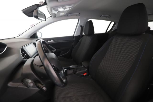 Peugeot 308 image 6