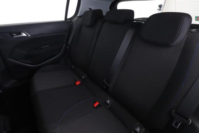 Peugeot 308 image 2