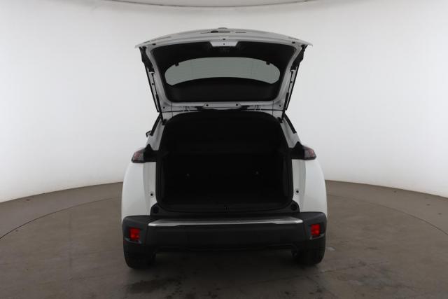 Peugeot 2008 image 2