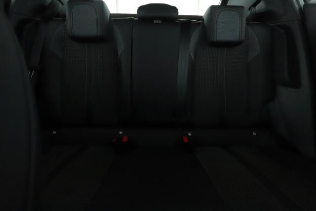 Peugeot 2008 image 4