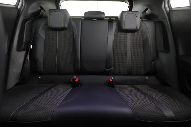 Peugeot 2008 image 9