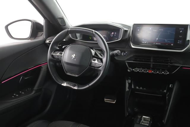 Peugeot 2008 image 7