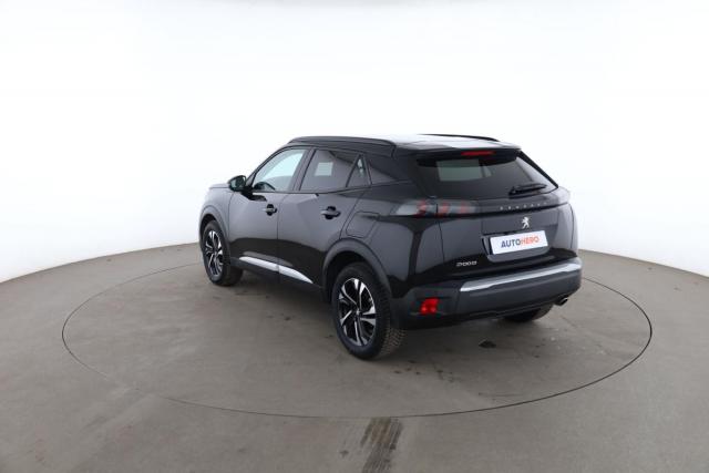 Peugeot 2008 image 2