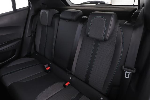 Peugeot 2008 image 9