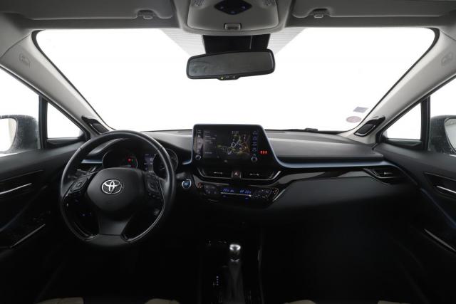 Toyota C-Hr image 4