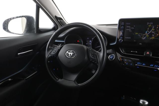 Toyota C-Hr image 7