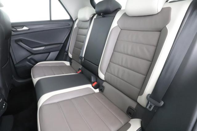 Volkswagen T-Roc image 6