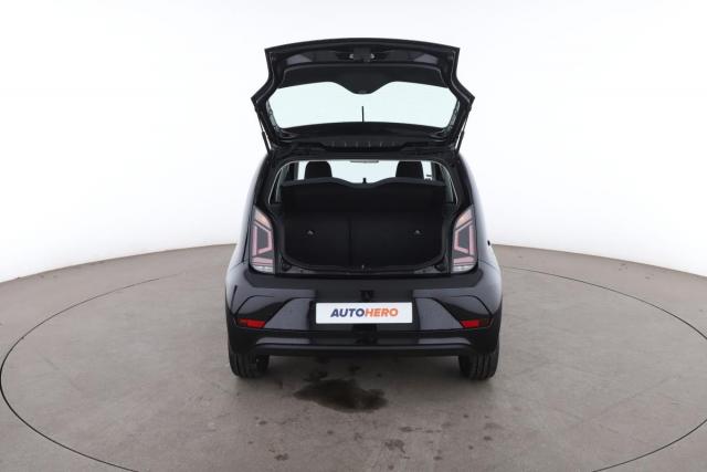 Volkswagen Up! image 6