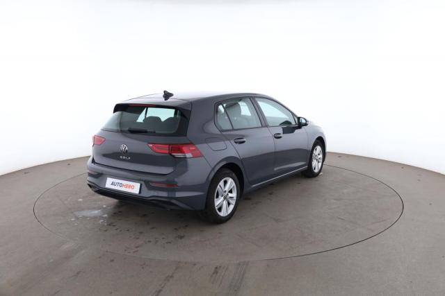 Volkswagen Golf image 6
