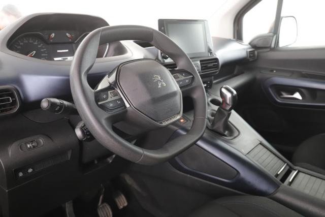 Peugeot Rifter image 1