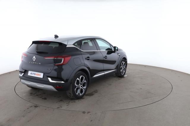Renault Captur image 2