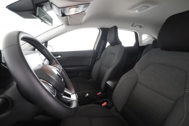 Renault Captur image 2