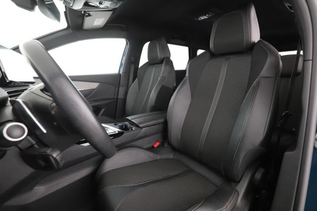 Peugeot 5008 image 2