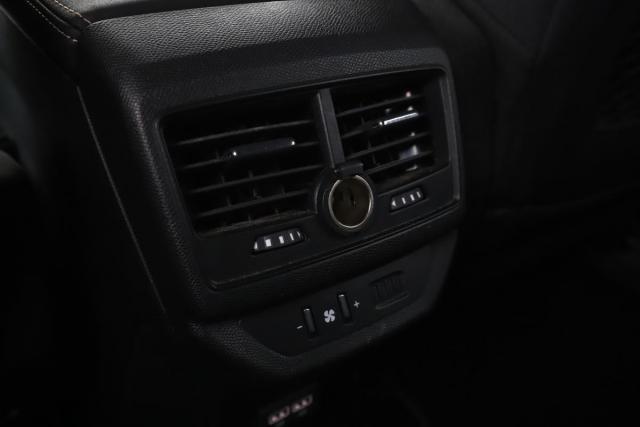 Peugeot 5008 image 5