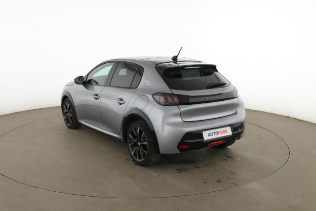 Peugeot 208 image 9