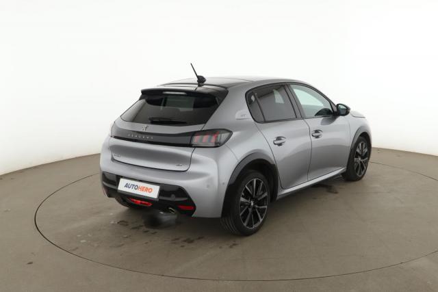 Peugeot 208 image 1